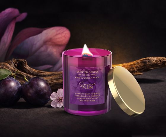 Candle in glass Sensual Plum with lid 220 g 1.jpg